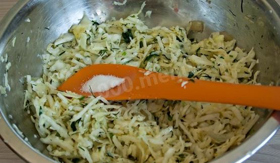 квашеная капуста с луком на зиму