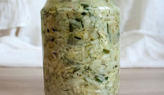 квашеная капуста с луком на зиму