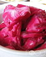 Квашеная капуста со свеклой