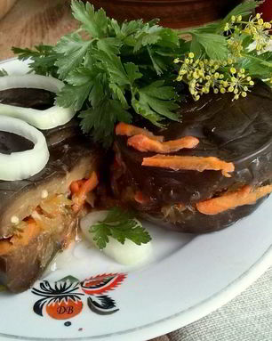 Квашеные баклажаны с морковкой