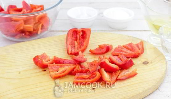 лечо с баклажанами, помидорами и перцем