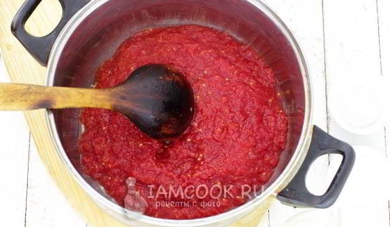 лечо с баклажанами, помидорами и перцем