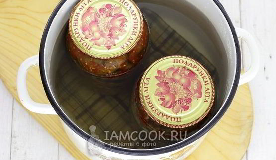 лечо с баклажанами, помидорами и перцем