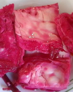 Маринованная капуста со свеклой за сутки