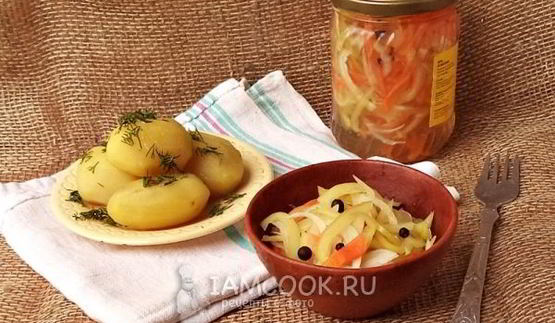 маринованный перец с морковью и луком