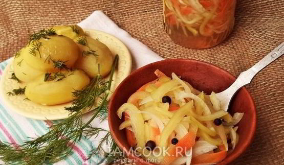 маринованный перец с морковью и луком