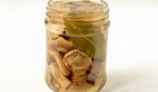 маринованные маслята с горчицей