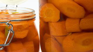 Маринованная морковь