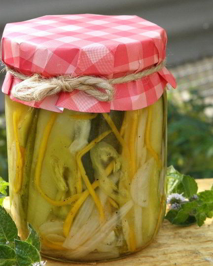 Рецепт пикантных огурчиков на зиму