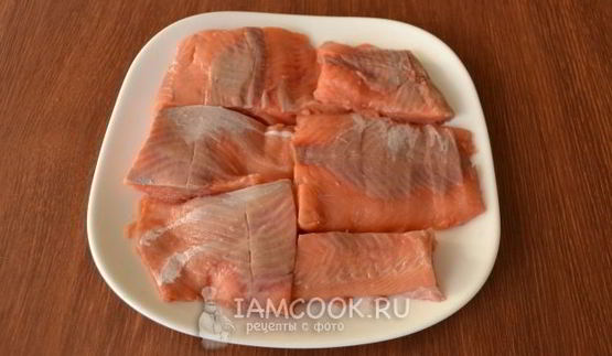 малосольный лосось с кориандром сухого посола