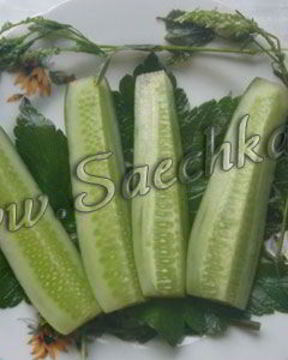 Огурцы малосольные с дикими травами