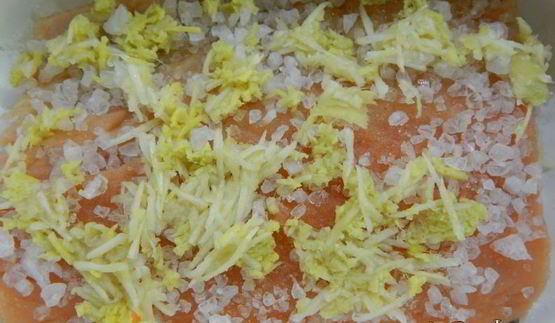 свекольный гравлакс — малосольный лосось