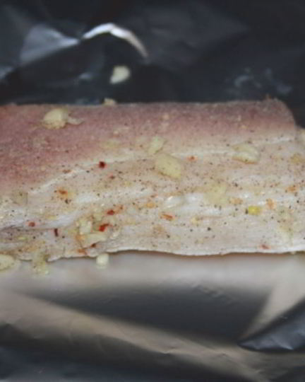 Рецепт вкусного домашнего сала с чесноком и белым перцем