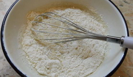 блинчики на молоке и малиновом варенье