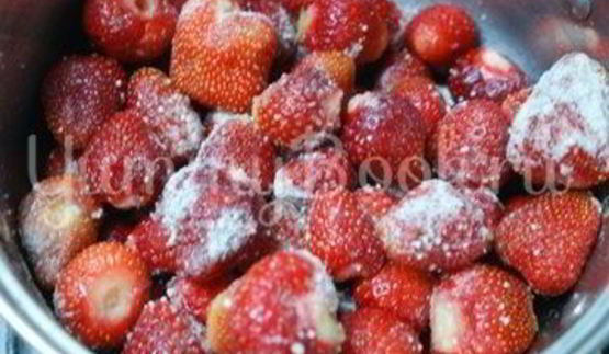 клубничное варенье с желином