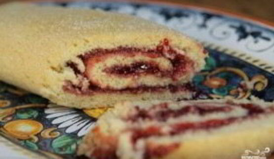 рулет с вареньем простой