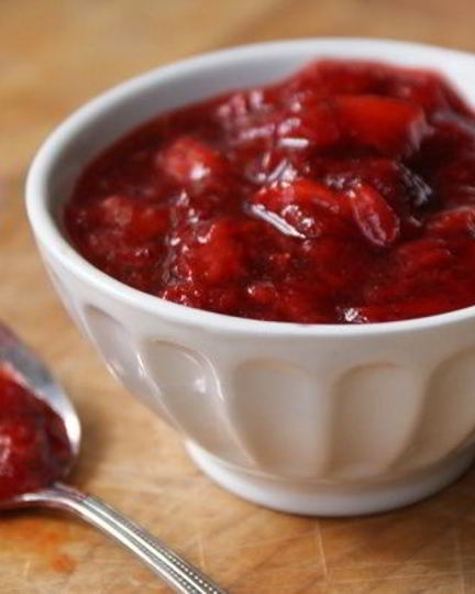 Рецепт варенья из клубники на сковороде