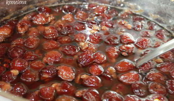 варенье из красно-желтой черешни с орехами