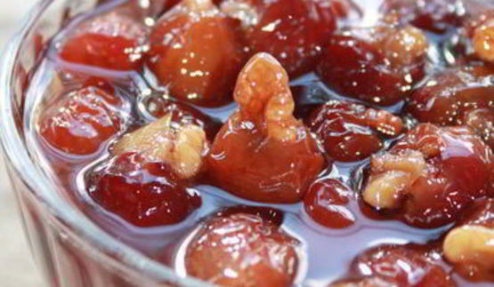варенье из красно-желтой черешни с орехами