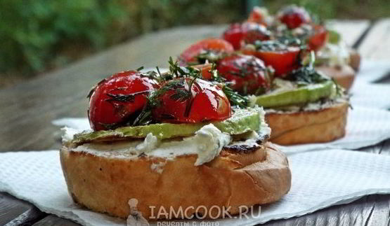брускетта с кабачками-гриль