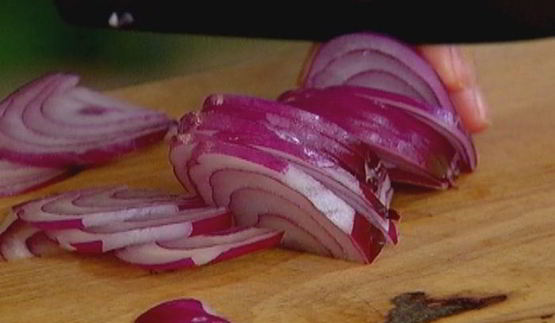 брускетта с красной фасолью и сладким перцем