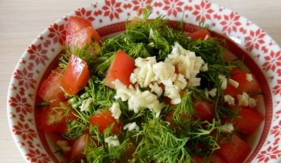 брускетта с помидорами и сыром