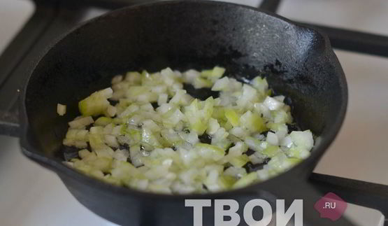 брускетта с зеленым горошком