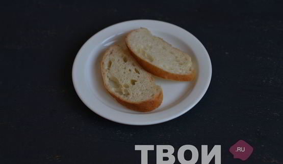 брускетта с зеленым горошком