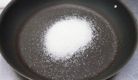 брускетты с клубникой и маскарпоне