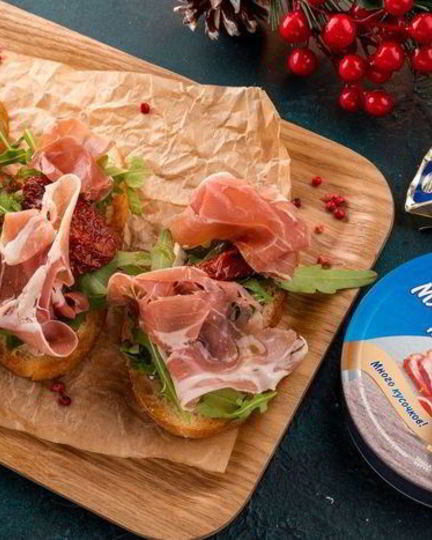 Рецепт итальянской брускетты с прошутто