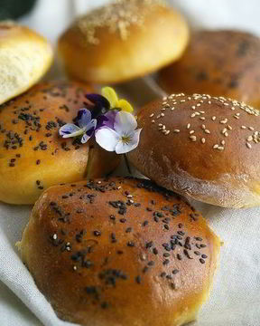 Булочки для бургеров и капустный салат