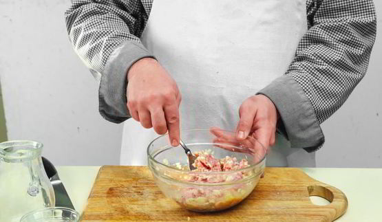 бургер из курицы и индейки