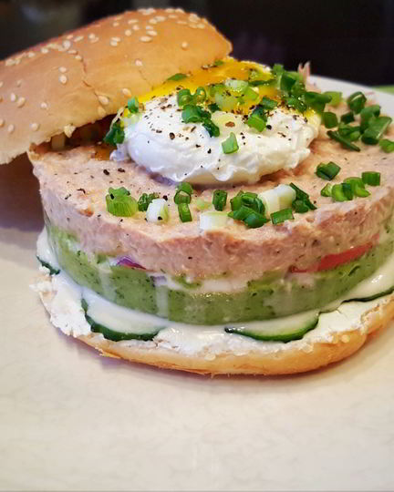 Рецепт бургера с тунцом и гуакамоле