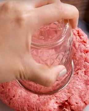 Бургер с яйцом