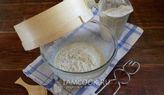 дрожжевые булочки с кунжутом для домашних бургеров