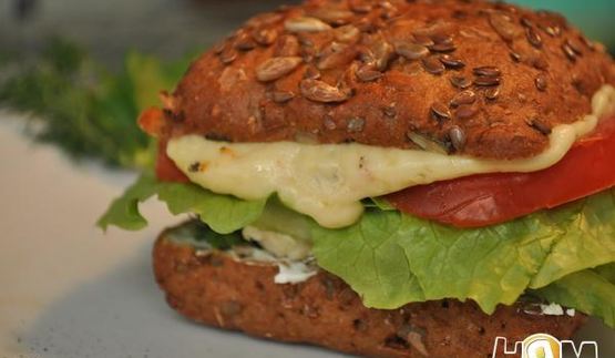 полезный бургер