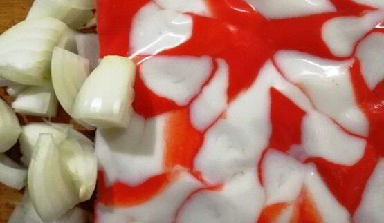 розовый бургер с нежнейшей котлетой