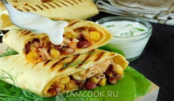 буррито с курицей и фасолью