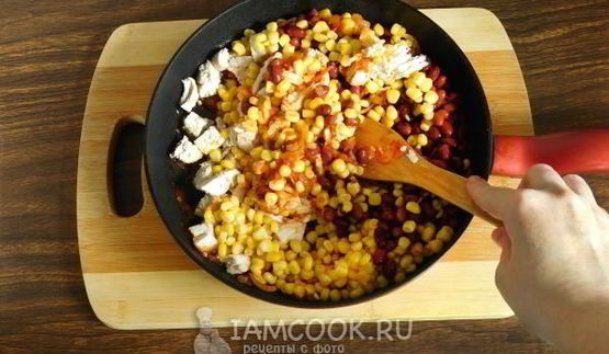 буррито с курицей и фасолью