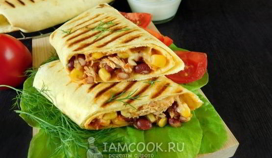 буррито с курицей и фасолью