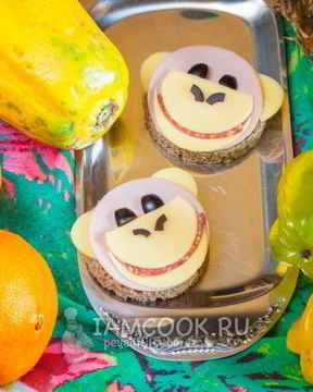 Бутерброд Обезьяна с сыром и колбасой