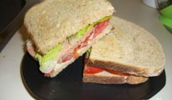 бутерброд с колбасой