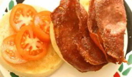 бутерброд с жареной колбасой