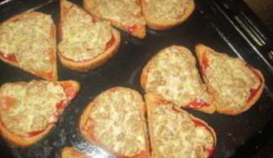 бутерброды с фаршем в духовке