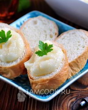 Бутерброды с икрой мойвы