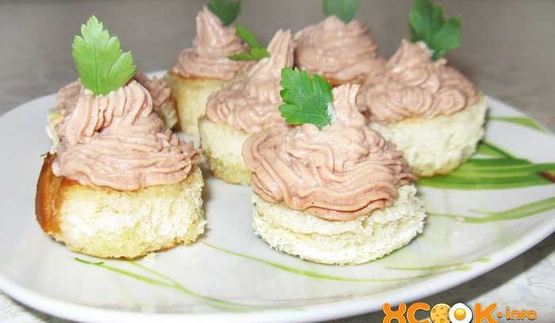 бутерброды с паштетом