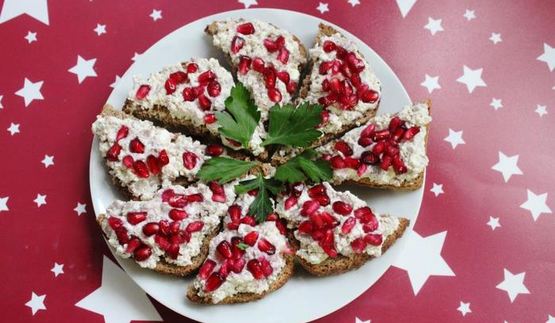 бутерброды с печенью трески