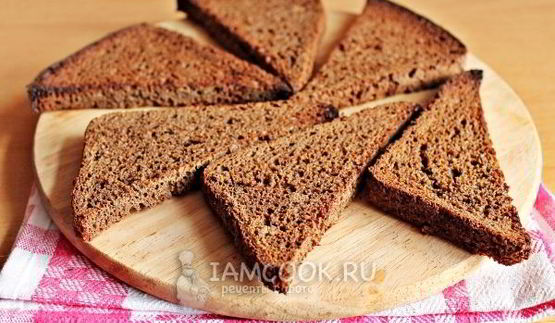 бутерброды со шпротами с черным хлебом