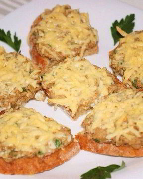 Горячие бутерброды с сайрой