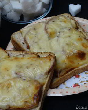 Горячий бутерброд Яблочное утро